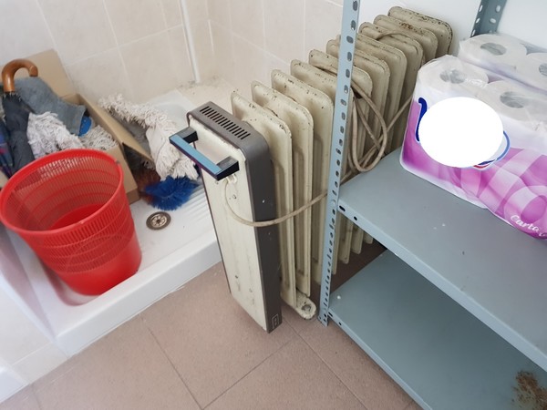 15#5322 Arredi e macchine elettroniche da ufficio in vendita - foto 59