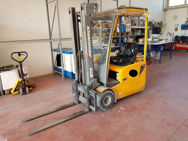 17#5322 Muletto elettrico Jungheinrich in vendita - foto 1