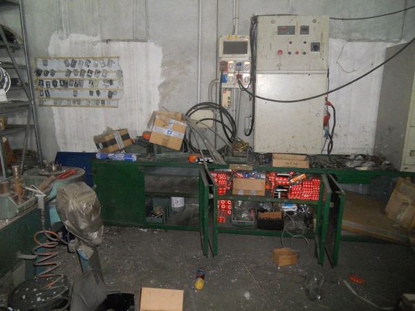 27#5325 Attrezzatura e arredo per officina in vendita - foto 21