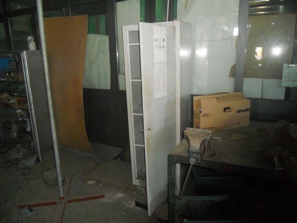 27#5325 Attrezzatura e arredo per officina in vendita - foto 79
