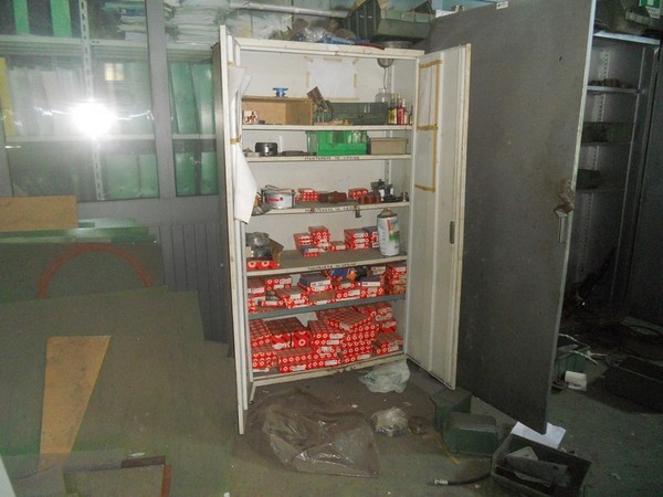 27#5325 Attrezzatura e arredo per officina in vendita - foto 82