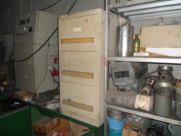 27#5325 Attrezzatura e arredo per officina in vendita - foto 93