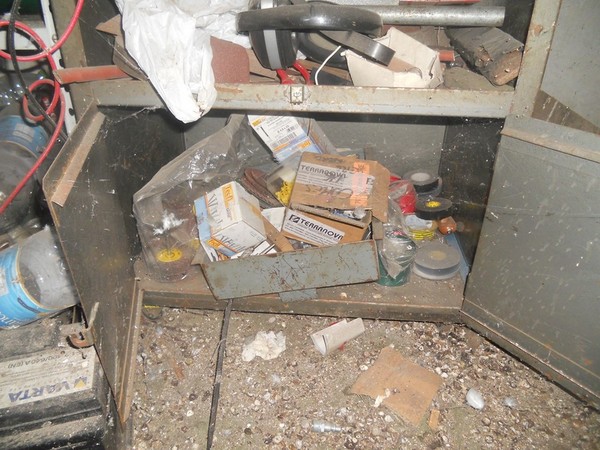 27#5325 Attrezzatura e arredo per officina in vendita - foto 181