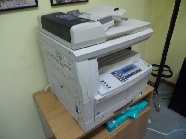 30#5325 Arredo e attrezzatura informatica per ufficio e sala riunione in vendita - foto 12