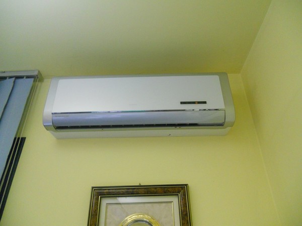 30#5325 Arredo e attrezzatura informatica per ufficio e sala riunione in vendita - foto 27