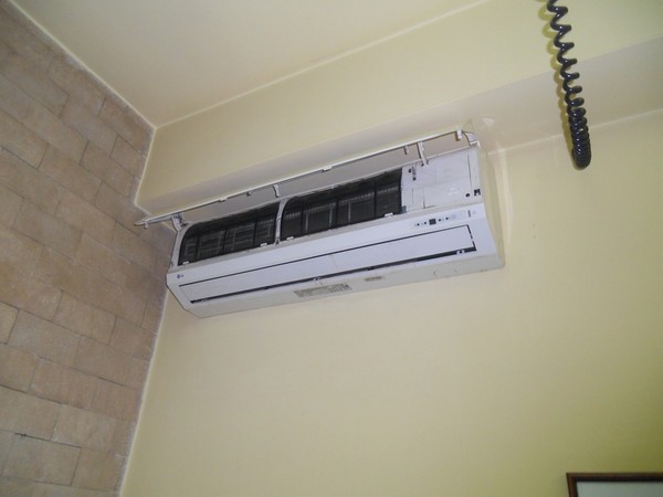 30#5325 Arredo e attrezzatura informatica per ufficio e sala riunione in vendita - foto 37