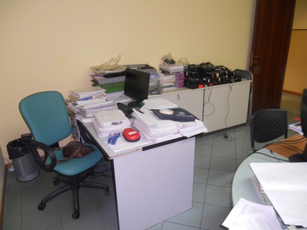 31#5325 Arredo e attrezzatura informatica in vendita - foto 4