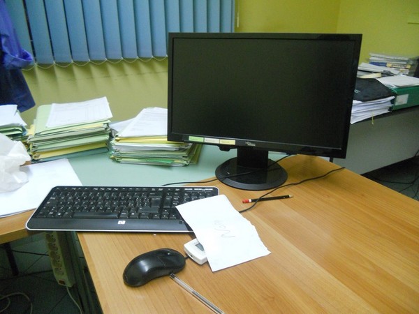 31#5325 Arredo e attrezzatura informatica in vendita - foto 15