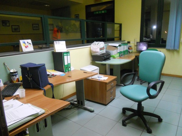 31#5325 Arredo e attrezzatura informatica in vendita - foto 23
