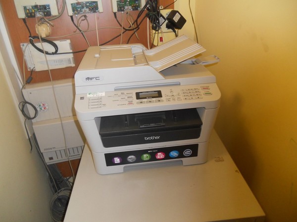 31#5325 Arredo e attrezzatura informatica in vendita - foto 33