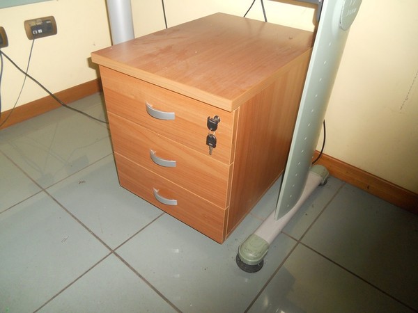 31#5325 Arredo e attrezzatura informatica in vendita - foto 52