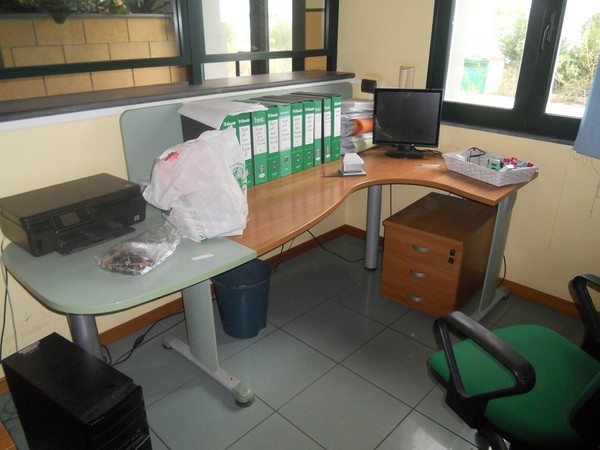 31#5325 Arredo e attrezzatura informatica in vendita - foto 54