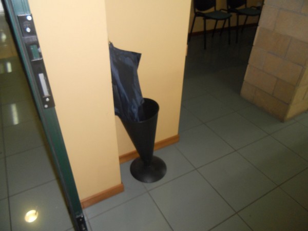 31#5325 Arredo e attrezzatura informatica in vendita - foto 62
