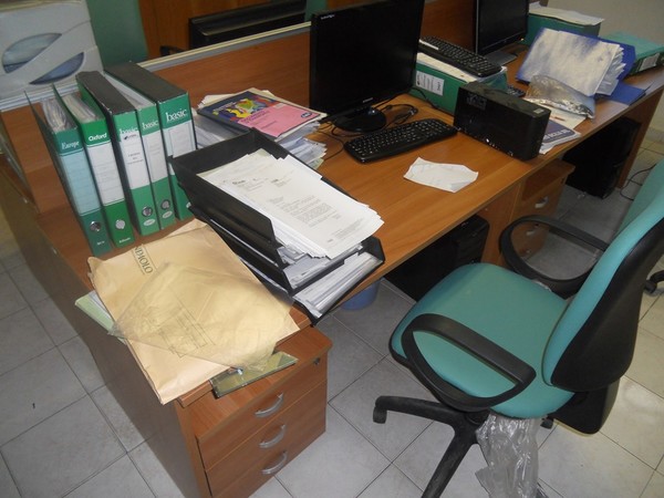 32#5325 Arredo e attrezzatura informatica in vendita - foto 23
