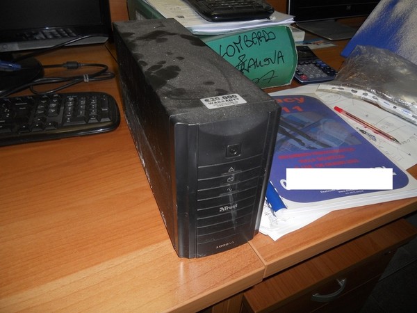 32#5325 Arredo e attrezzatura informatica in vendita - foto 28