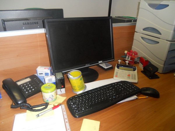 32#5325 Arredo e attrezzatura informatica in vendita - foto 38