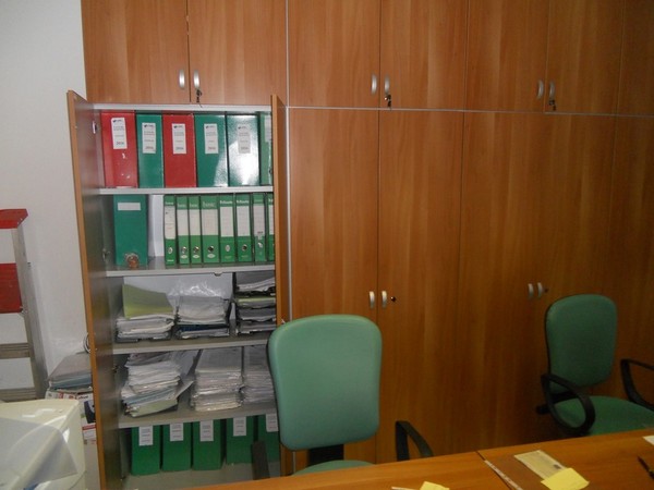 32#5325 Arredo e attrezzatura informatica in vendita - foto 46