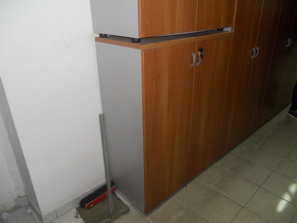 32#5325 Arredo e attrezzatura informatica in vendita - foto 71