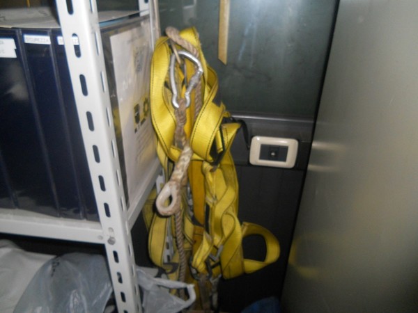 33#5325 Arredo e attrezzatura da ufficio e mensa in vendita - foto 11