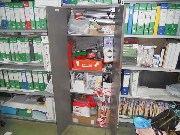 33#5325 Arredo e attrezzatura da ufficio e mensa in vendita - foto 15