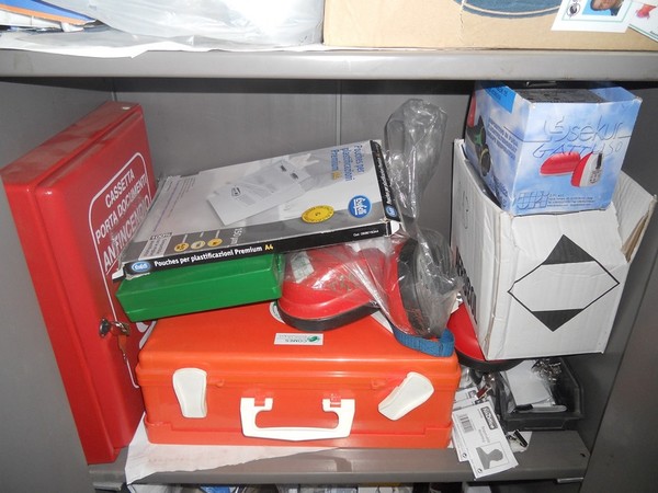 33#5325 Arredo e attrezzatura da ufficio e mensa in vendita - foto 16