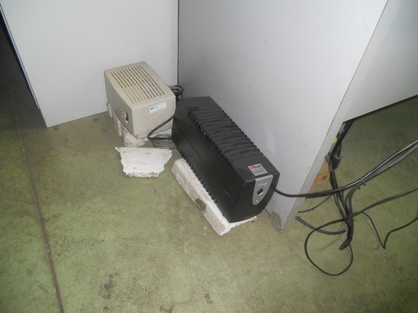 33#5325 Arredo e attrezzatura da ufficio e mensa in vendita - foto 27