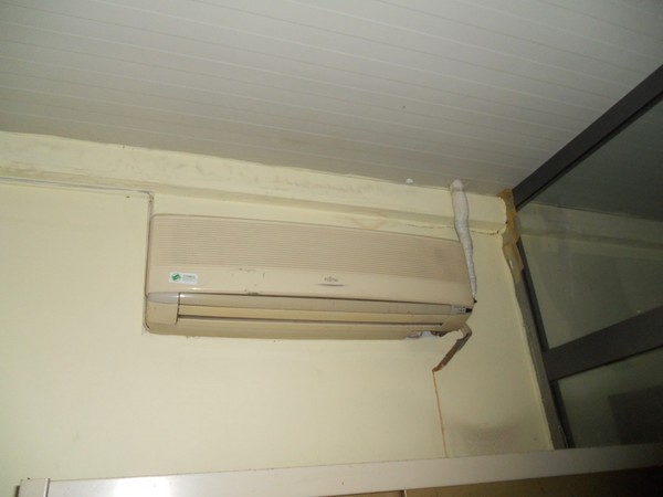 33#5325 Arredo e attrezzatura da ufficio e mensa in vendita - foto 37