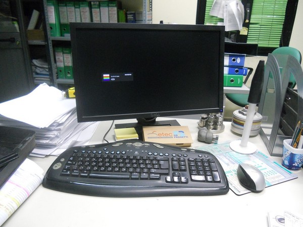 33#5325 Arredo e attrezzatura da ufficio e mensa in vendita - foto 58