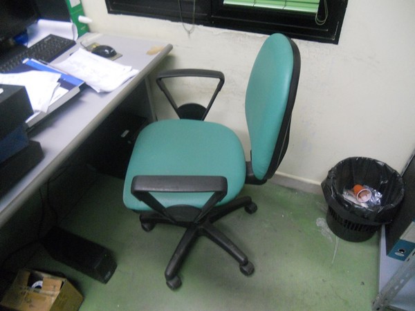33#5325 Arredo e attrezzatura da ufficio e mensa in vendita - foto 73