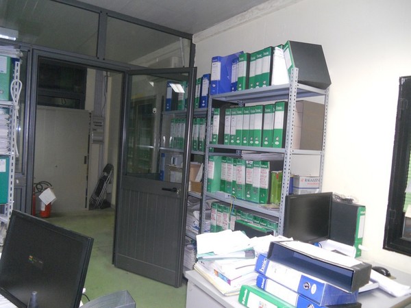 33#5325 Arredo e attrezzatura da ufficio e mensa in vendita - foto 77