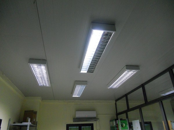 33#5325 Arredo e attrezzatura da ufficio e mensa in vendita - foto 79