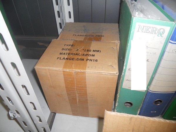 33#5325 Arredo e attrezzatura da ufficio e mensa in vendita - foto 114
