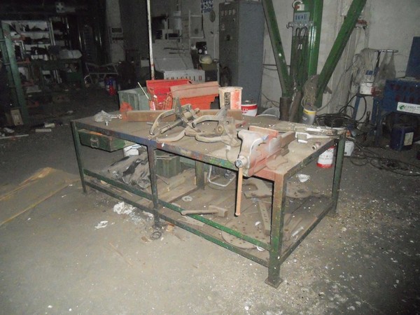 34#5325 Banchi in ferro da officina in vendita - foto 3