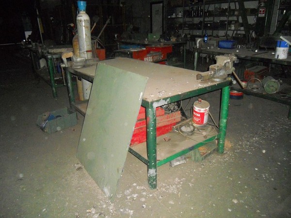 34#5325 Banchi in ferro da officina in vendita - foto 10