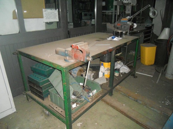 34#5325 Banchi in ferro da officina in vendita - foto 14