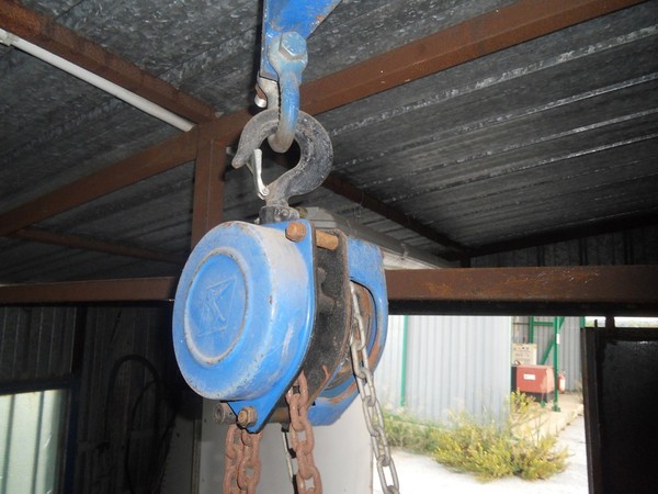 8#5325 Casotto in lamiera con attrezzatura in vendita - foto 4
