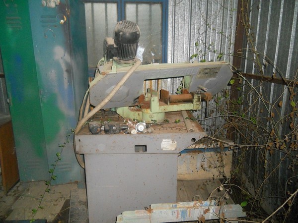 8#5325 Casotto in lamiera con attrezzatura in vendita - foto 43