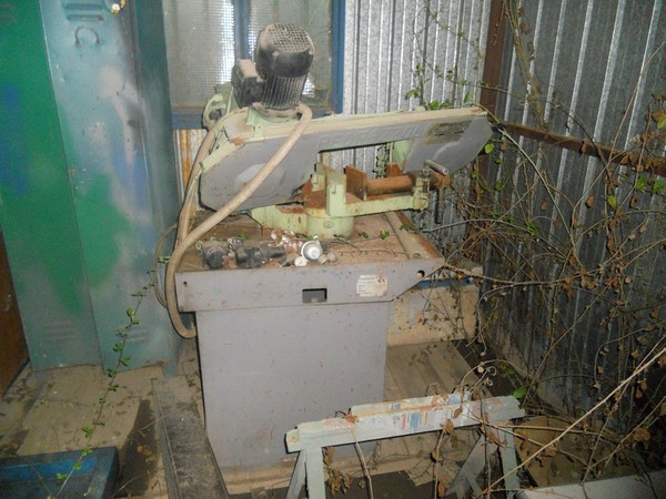 8#5325 Casotto in lamiera con attrezzatura in vendita - foto 44