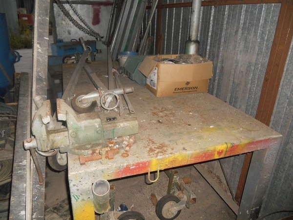 8#5325 Casotto in lamiera con attrezzatura in vendita - foto 48