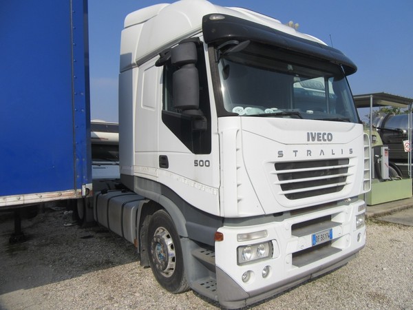 3#5329 Trattore stradale Iveco Magirus in vendita - foto 1