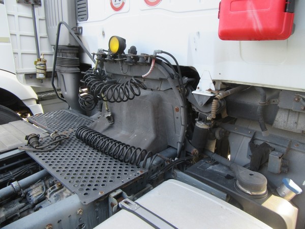 3#5329 Trattore stradale Iveco Magirus in vendita - foto 8