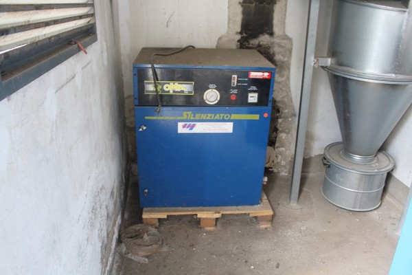 7#5330 Impianto di aspirazione e compressori in vendita - foto 4