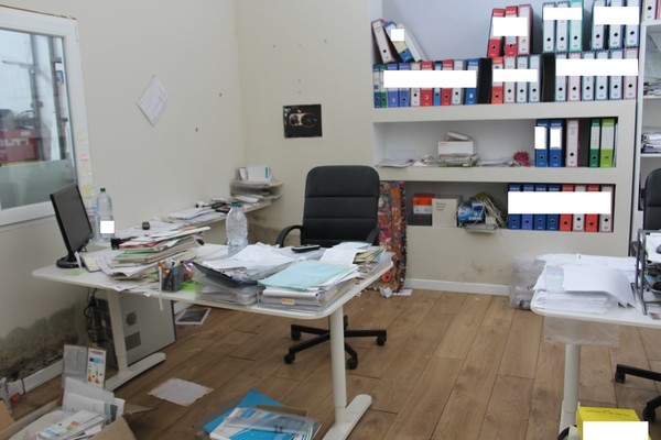 1#5333 Attrezzatura e arredi da ufficio in vendita - foto 20