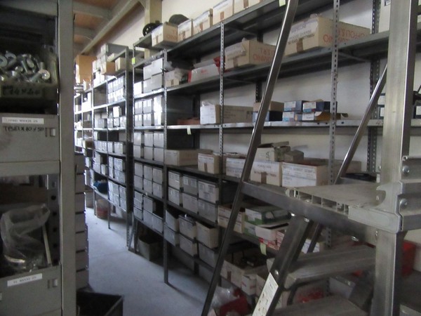 90#5339 Rimanenze magazzino per serramenti in vendita - foto 168