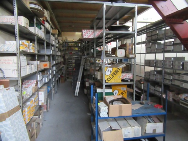 90#5339 Rimanenze magazzino per serramenti in vendita - foto 170
