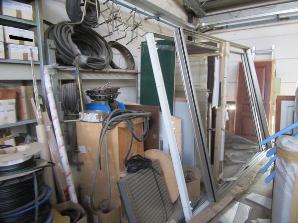 90#5339 Rimanenze magazzino per serramenti in vendita - foto 176