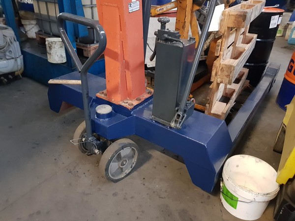 1#5348 Attrezzature officina e ricambi per automezzi industriali in vendita - foto 16