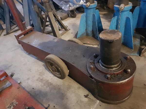 1#5348 Attrezzature officina e ricambi per automezzi industriali in vendita - foto 35