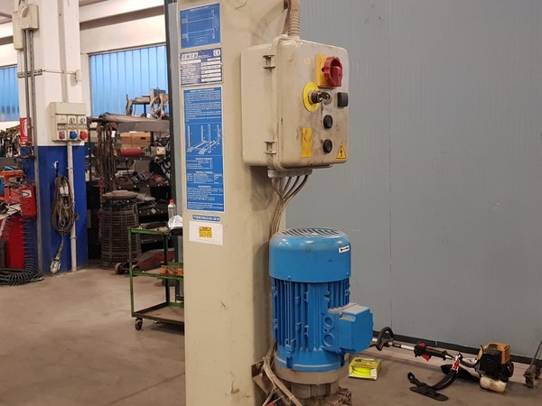 1#5348 Attrezzature officina e ricambi per automezzi industriali in vendita - foto 46