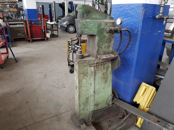 1#5348 Attrezzature officina e ricambi per automezzi industriali in vendita - foto 63